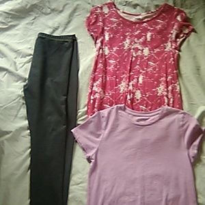 Girls size 14/16 shirts and leggings
